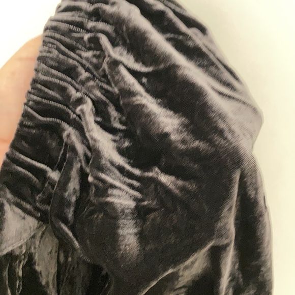 J Crew Puff-sleeve velvet fall winter holiday christmas party dress in black - Picture 8 of 8